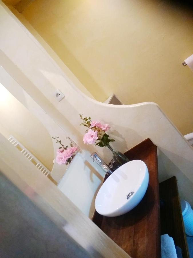 Chambre D'Hotes Face Au Lavoir Methamis Room photo